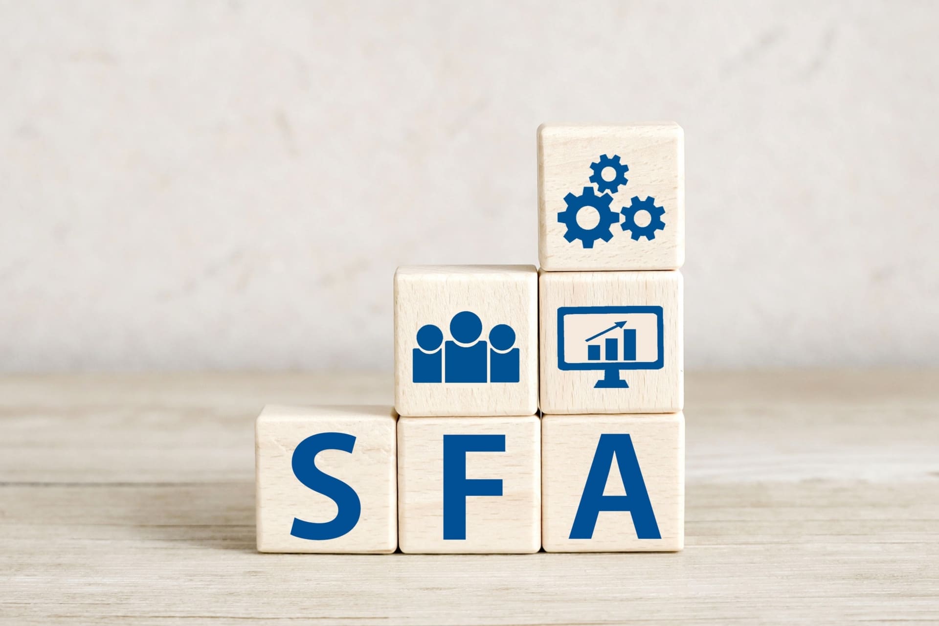 SFA（営業支援システム）とは？CRM・MAとの違いや基本機能を解説